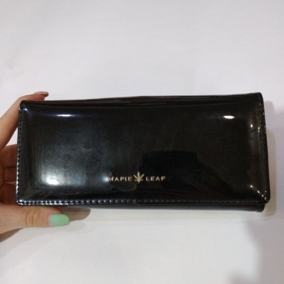 Кошелёк женский Mapie Leaf лакированный B826H-35 Кошелёк женский Mapie Leaf лакированный B826H-35